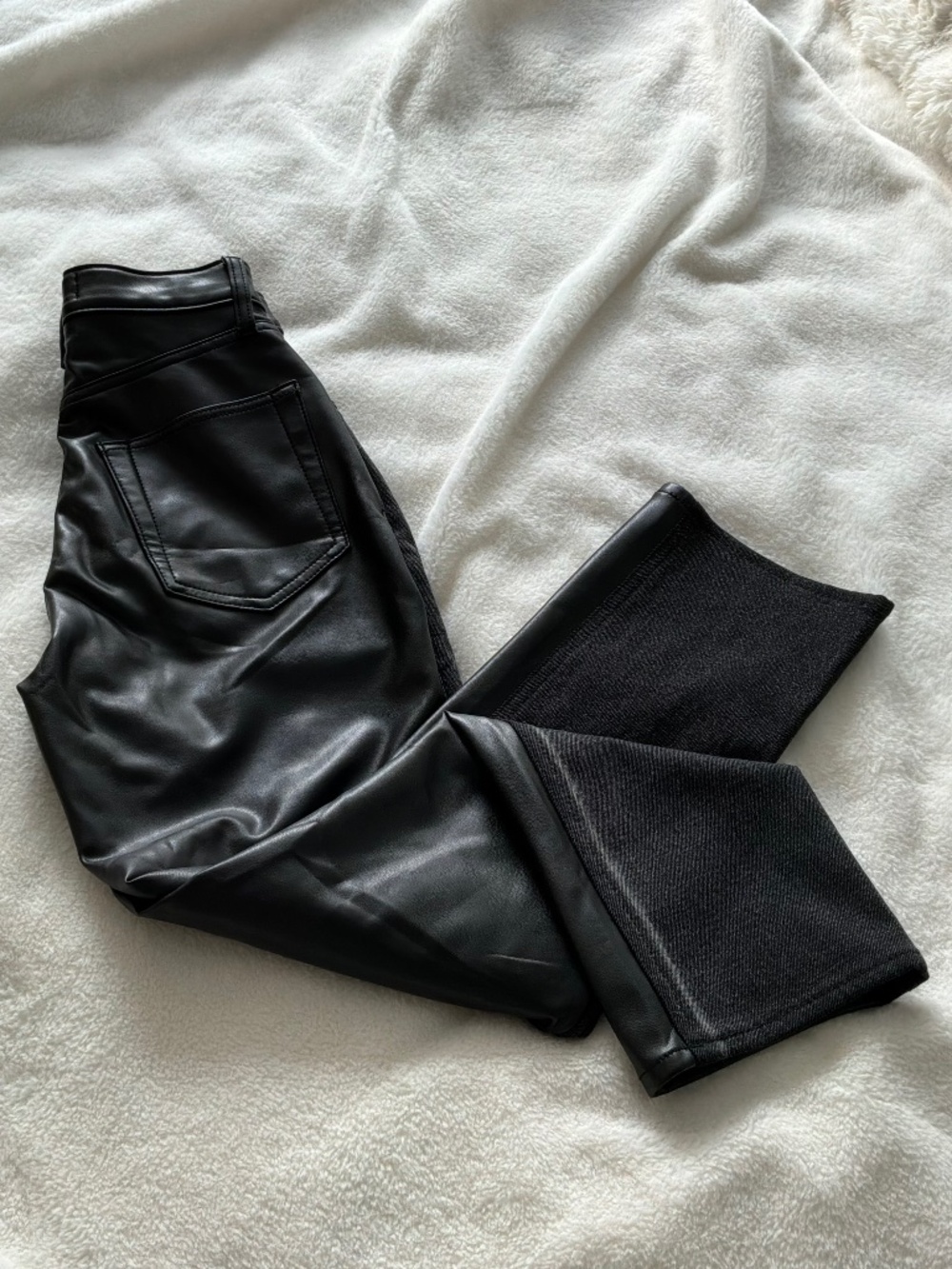 Abercrombie & Fitch Mixed Black Fabric Curve Love Ultra High Rise Size 24/US 0